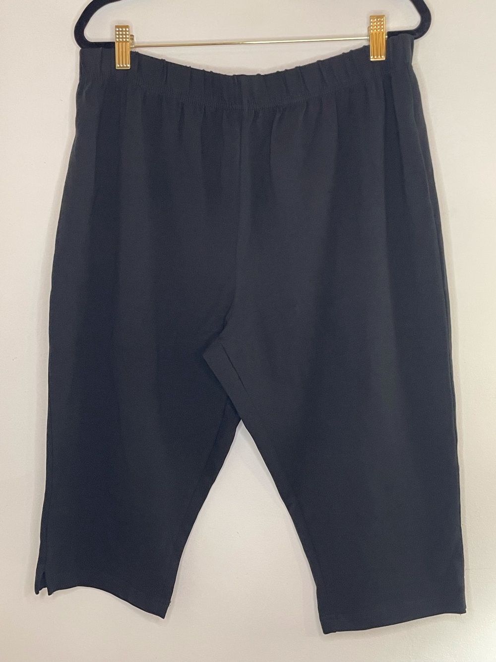 Roaman’s Elastic Waist Capri Pants Black Size 1X (22/24)